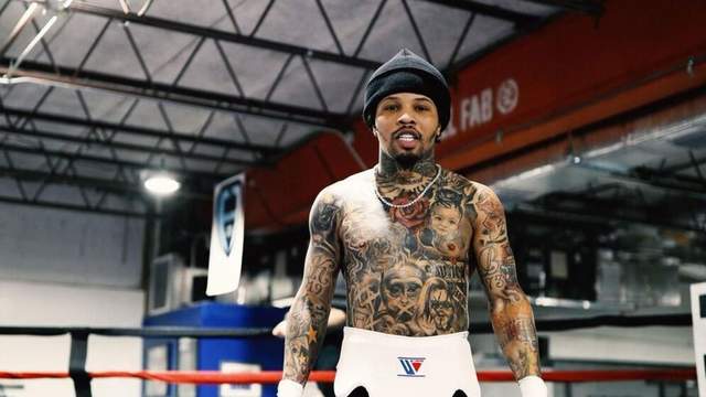 У мережу злили відео, як зірковий боксер побив свою колишню дівчину