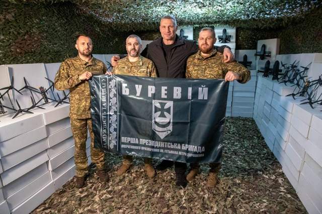 Бійці бригади 