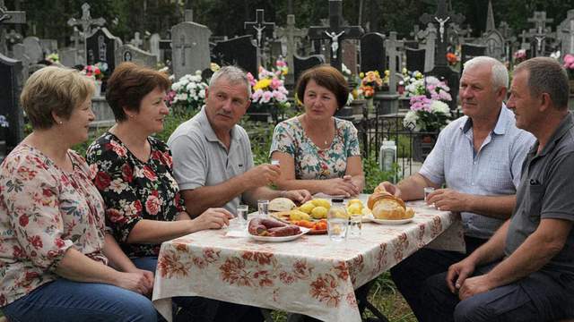 Священник відповів, чи засуджує церква 