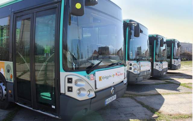 Ще одне місто під Києвом зробило проїзд безкоштовним: що зміниться з 1 травня