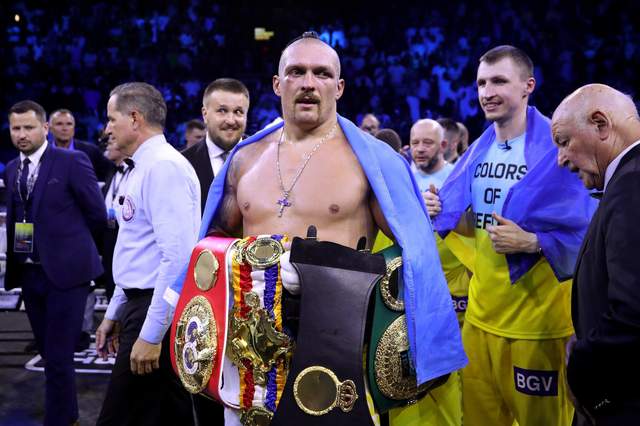 Як Усик допомагає військовим