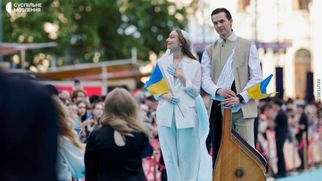 У костюмі українського бренду під трек ONUKA: LELÉKA ефектно з'явилася на відкритті Євробачення