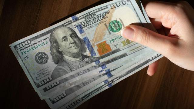 Що сталося з доларом після подорожчання – офіційний курс валют на 14 травня