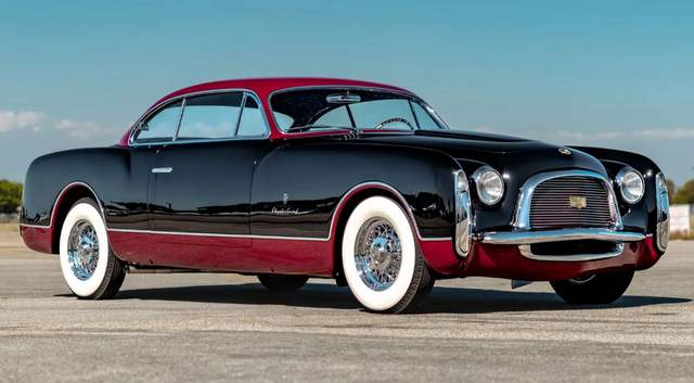 Рідкісний Chrysler Special by Ghia 1953 року продають за мільйон доларів