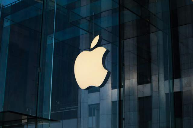 25 років Apple Store – рішення, яке перетворило кризову Apple на імперію