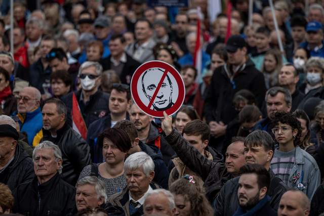 Росіяни задумуються про масові протести: у чому причина і коли вони можуть відбутись