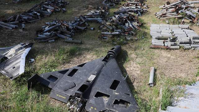 Двоє фермерів розбирали ворожий дрон на Чернігівщині й загинули