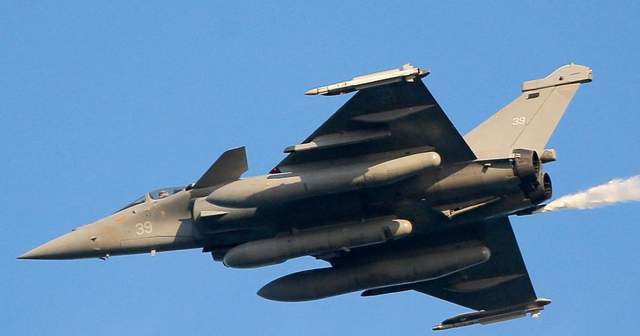 Перші Gripen в Україну можуть прибути вже цього року, – Зеленський