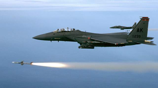 Іран міг збити американський винищувач F-15E китайською ракетою, – ЗМІ