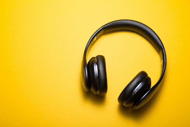 Не все золото, що дороге: 4 Bluetooth-навушники, які розчаровують аудіофілів