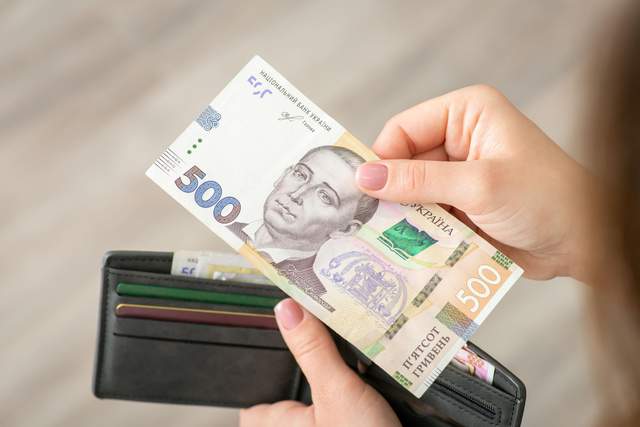 В Україні зменшилась кількість соцвиплат: чому так сталось та яка допомога передбачена тепер