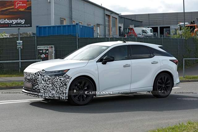 Оновлений Lexus RX матиме гігантський 