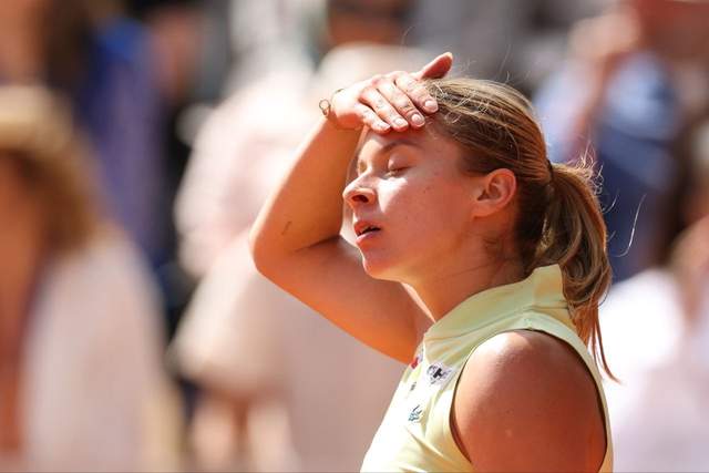 Полька Хвалінська не зуміла завадити росіянці виграти Ролан Гаррос