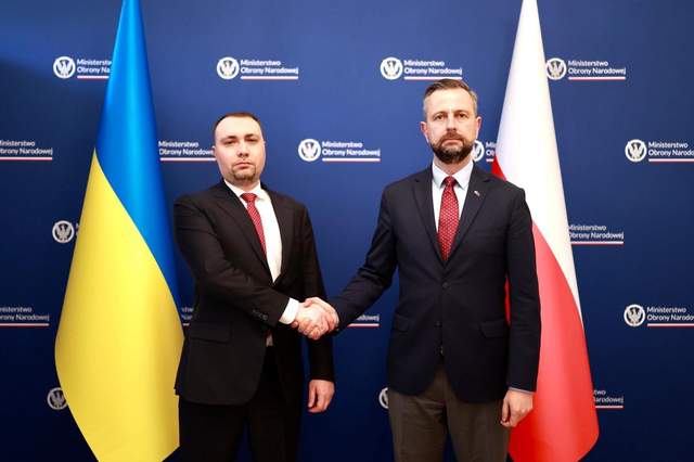 Є межі, які не можна перетинати, – міністр оборони Польщі після зустрічі з Будановим