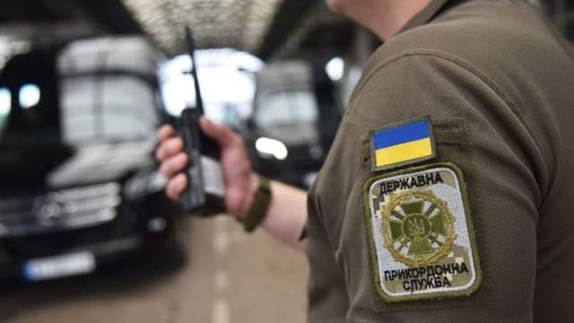 На кордоні з Польщею великі черги: які пункти пропуску вільні для проїзду