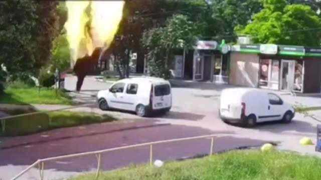 Приліт по автівці у Запоріжжі: у мережі показали моторошний 