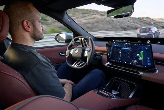 На автомобілях BMW водії вже проїхали понад 200 мі