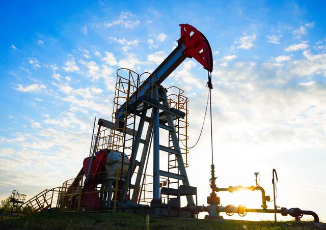 Індія накопичила достатньо нафти: на скільки її вистачить
