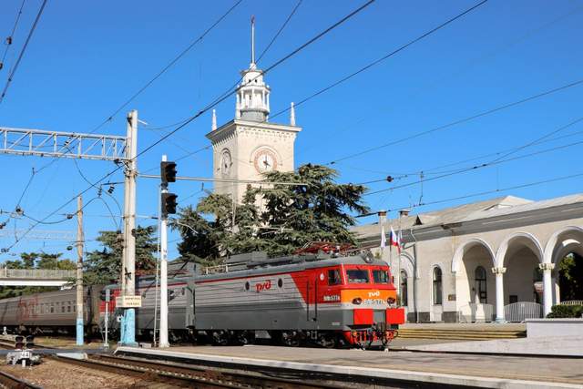 Транспорт Криму "паралізований": як на це вплинула Україна