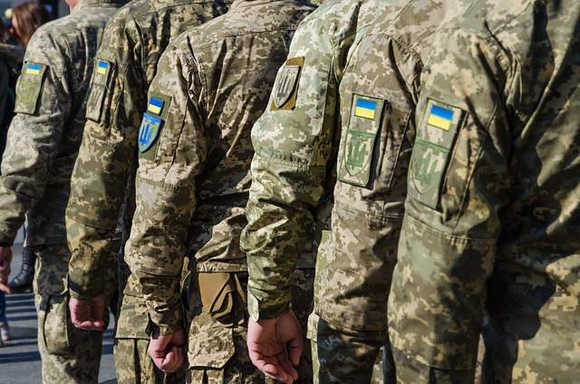 У Міноборони анонсували нові контракти для військовослужбовців: які умови обіцяють