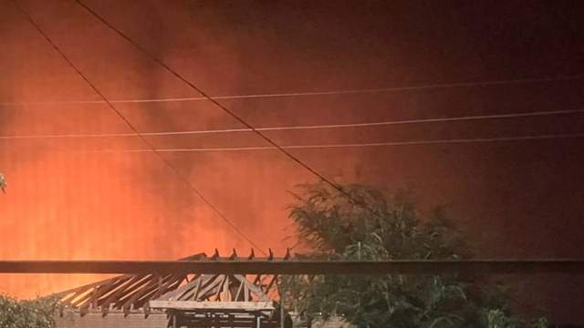 У Сизрані атакували НПЗ: показали кадри масштабної пожежі