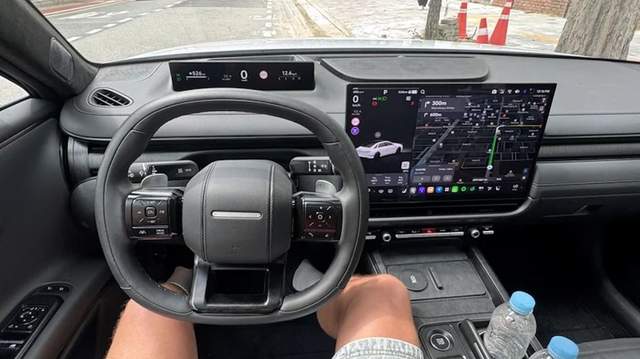 Шок у салоні Hyundai: новий планшет з ШІ та платний спідометр