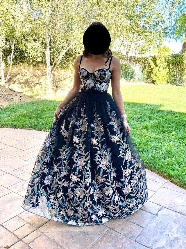 Вечірня сукня, у які я піду гостею на весілля