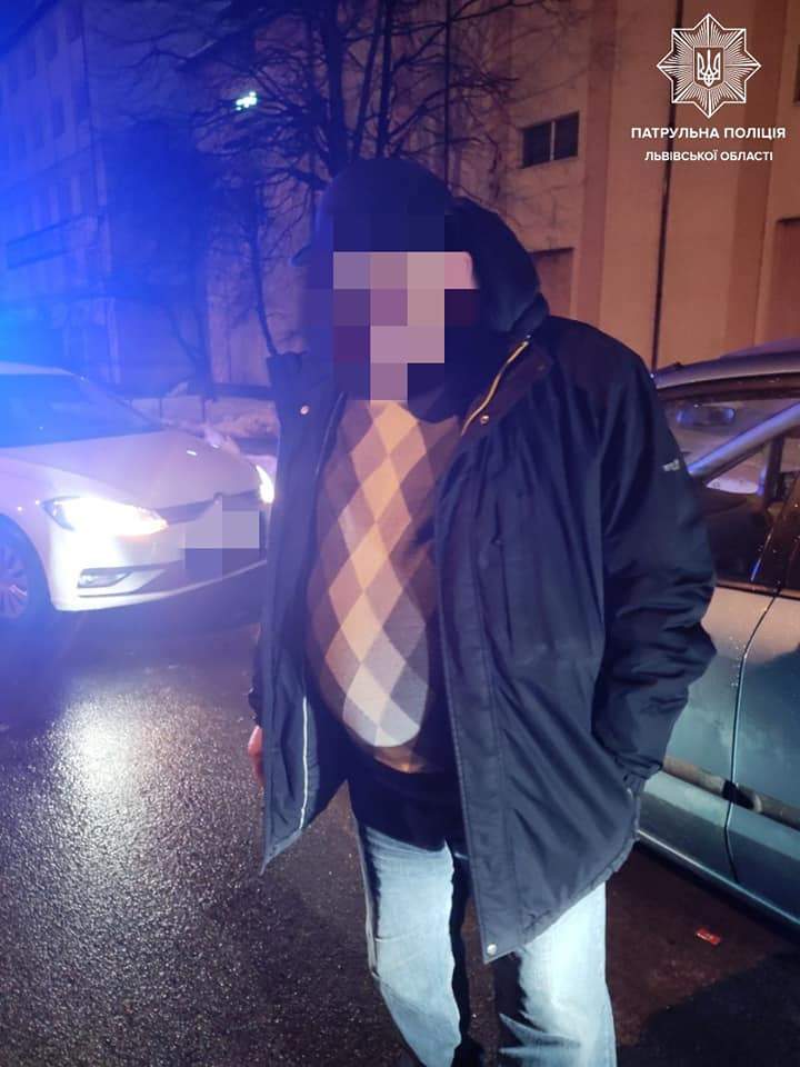 У Львові п'яний водій без прав вчинив 2 ДТП за кілька хвилин