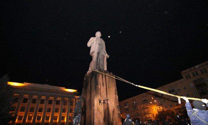 повалення пам'ятника Леніну в Житомирі в 2014 році