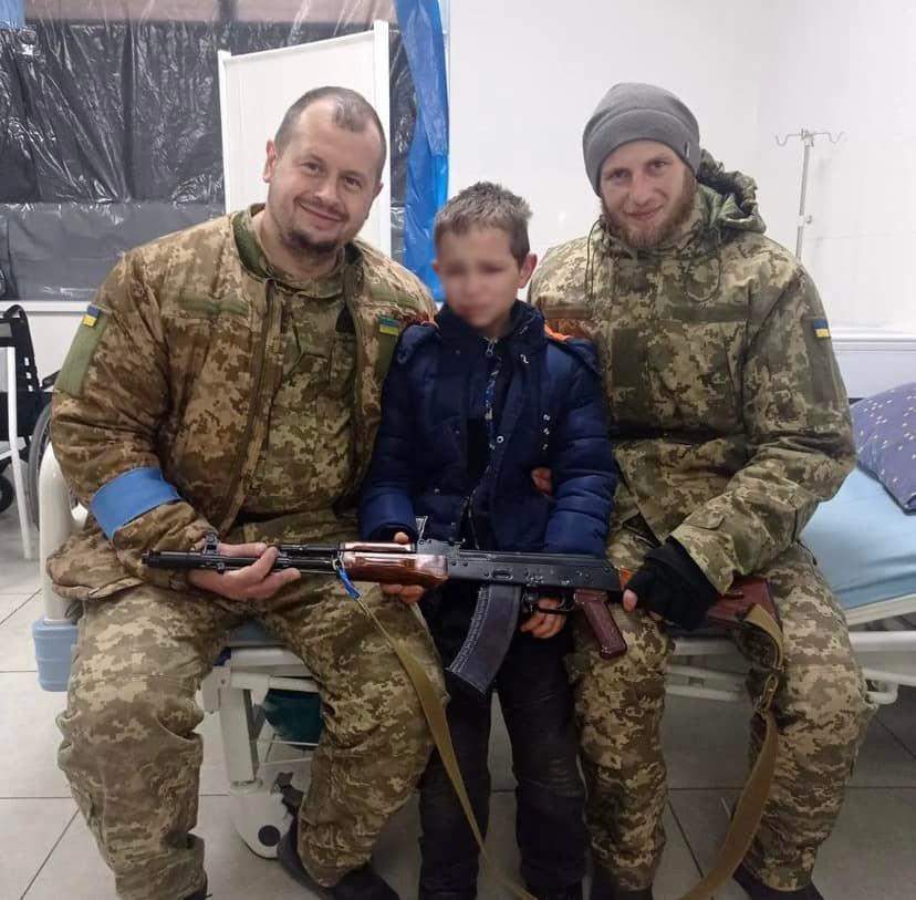 У Борисполі 11-річний хлопчик самостійно прийшов записуватися до загону тероборони