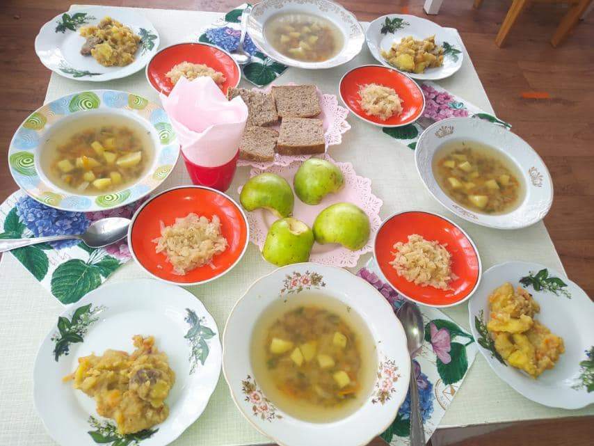 Адміністрація дитсадка Кривого Рогу показала страви, якими годують дітей