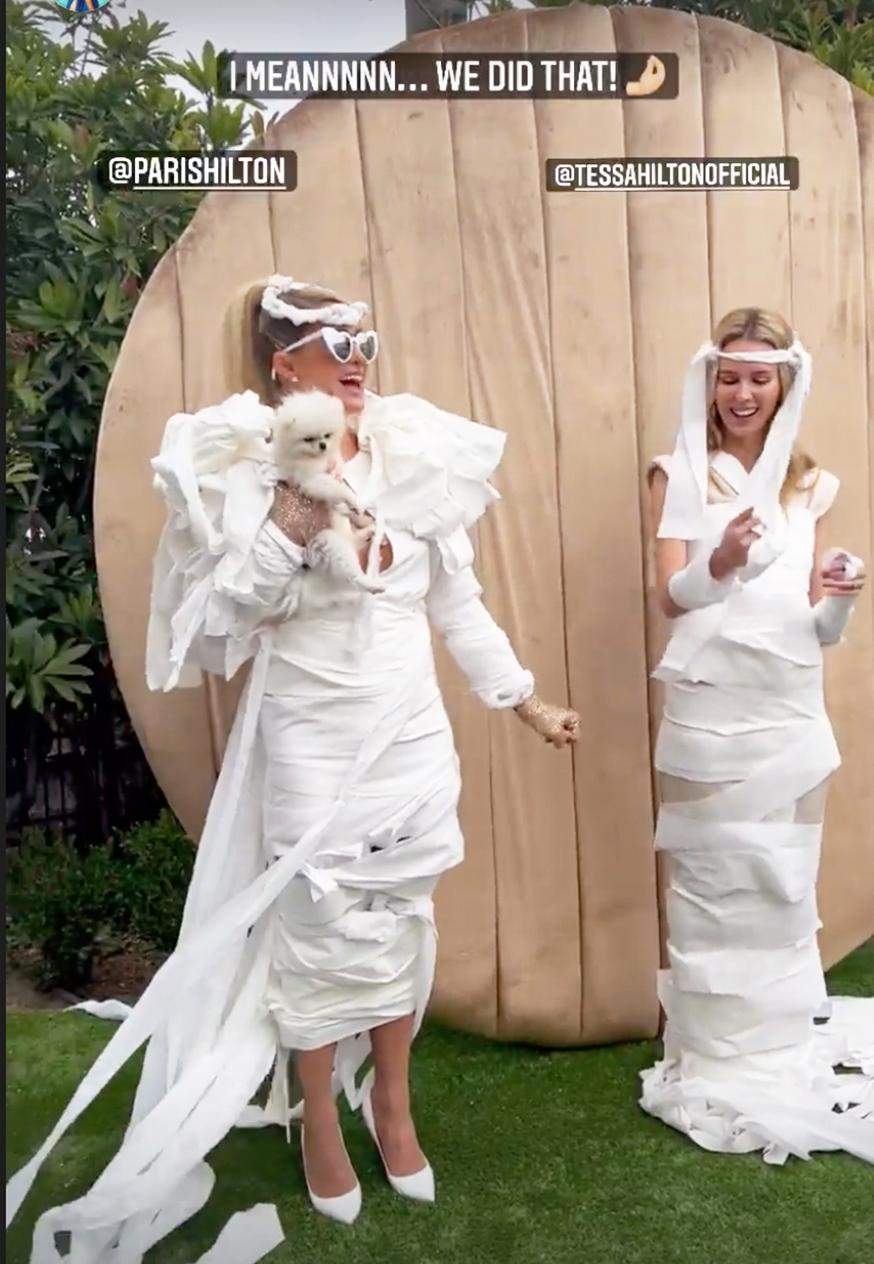 Періс Гілтон у весільній сукні з туалетного паперу