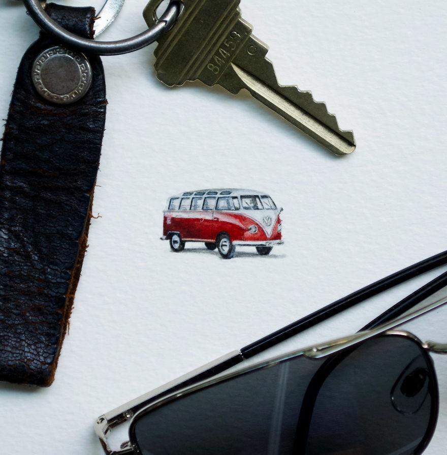 Автобус, менший за ключі