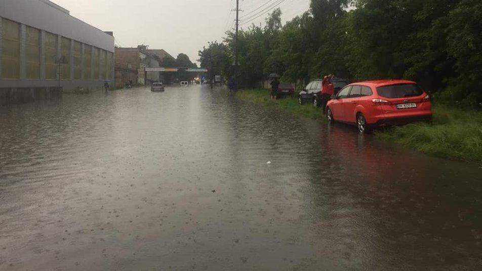 рівне дощі негода