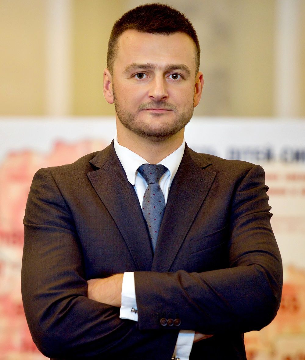 Александр Опанасенко