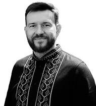 Денис Улютин